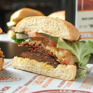 burger-bacon-attack-maplewood-burgers